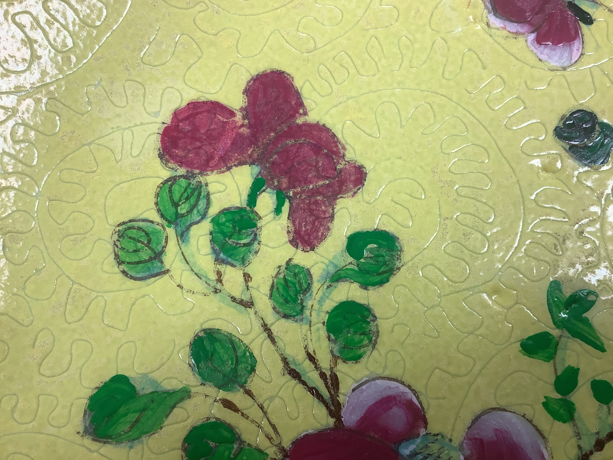 A late 19th century Chinese famille rose dish, 19.5cm diameter